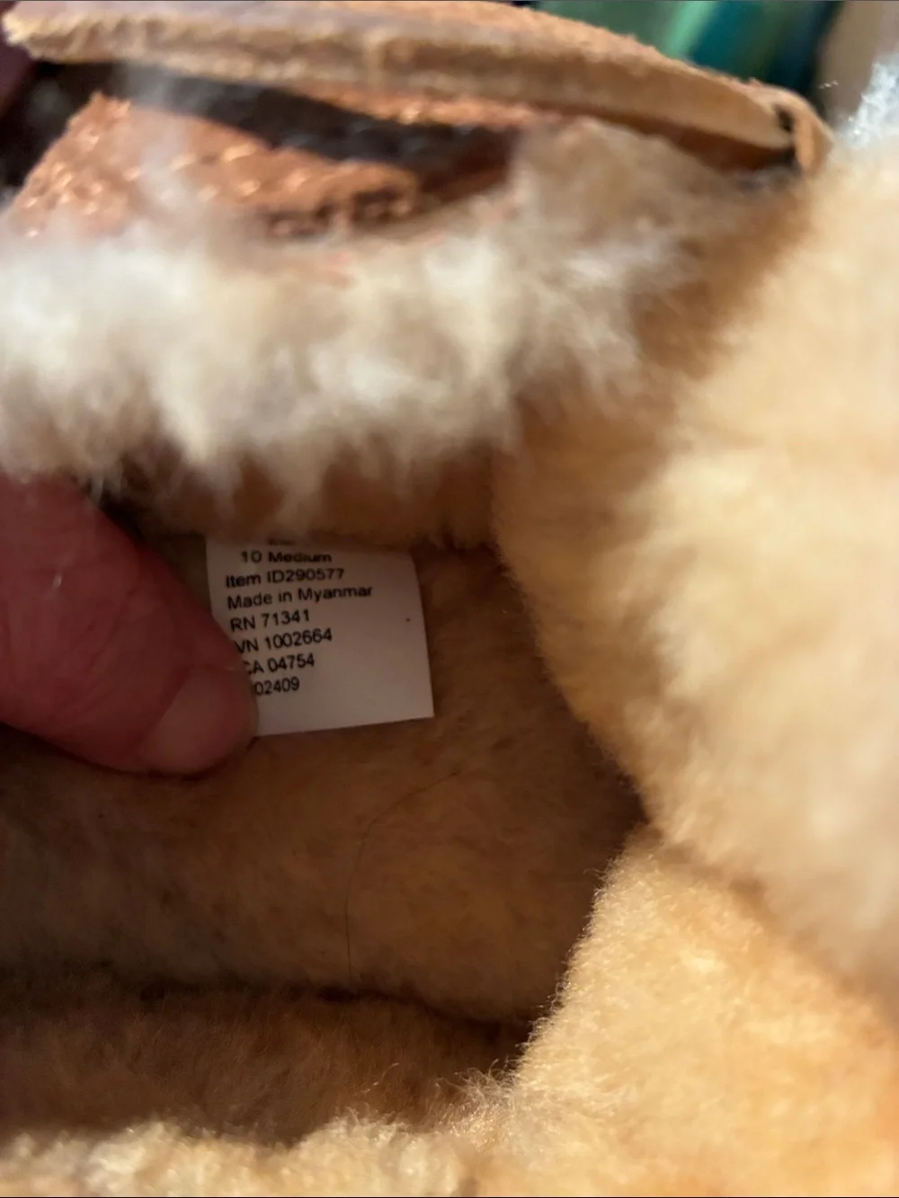 L.L.Bean Wicked Good Lodge Chukka Slippers shearling trim & Suede Uppet